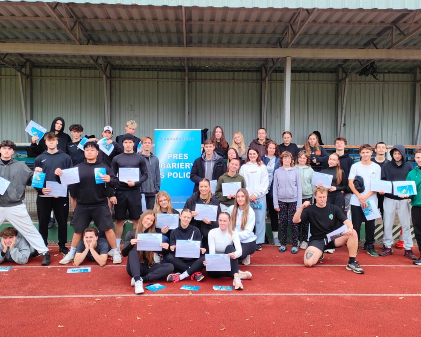 Projekt „Přes Bariéry s policií“